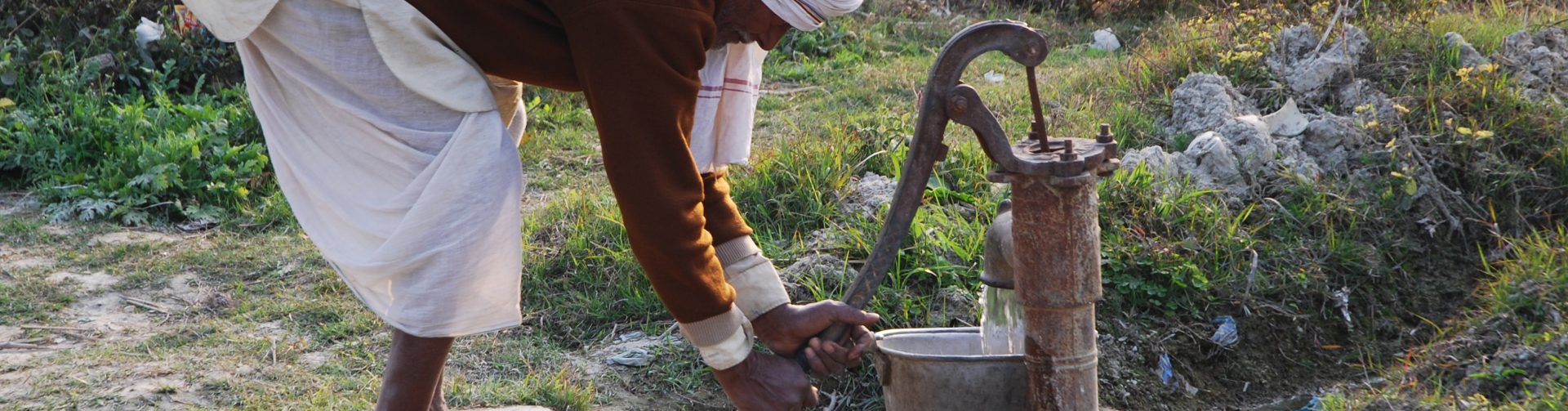 Costs and benefits of using social learning games to support Indian communities in better managing their dams