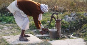 Costs and benefits of using social learning games to support Indian communities in better managing their dams